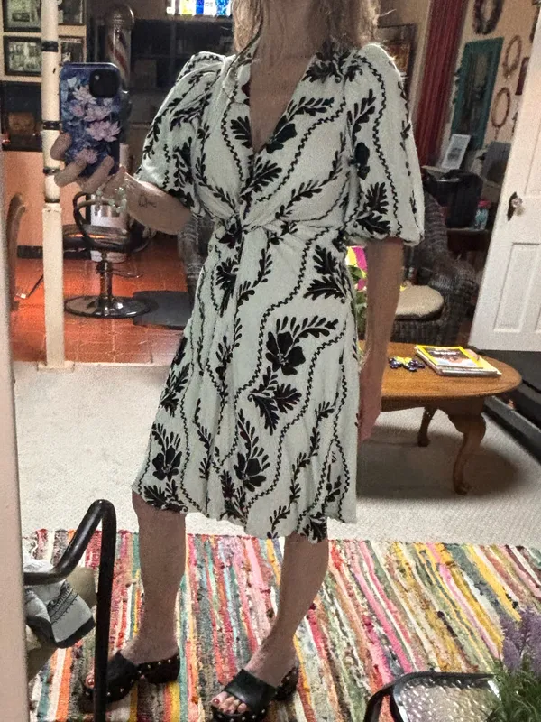 White Floral Linen-Blend Puff Sleeve Dress - Image 4