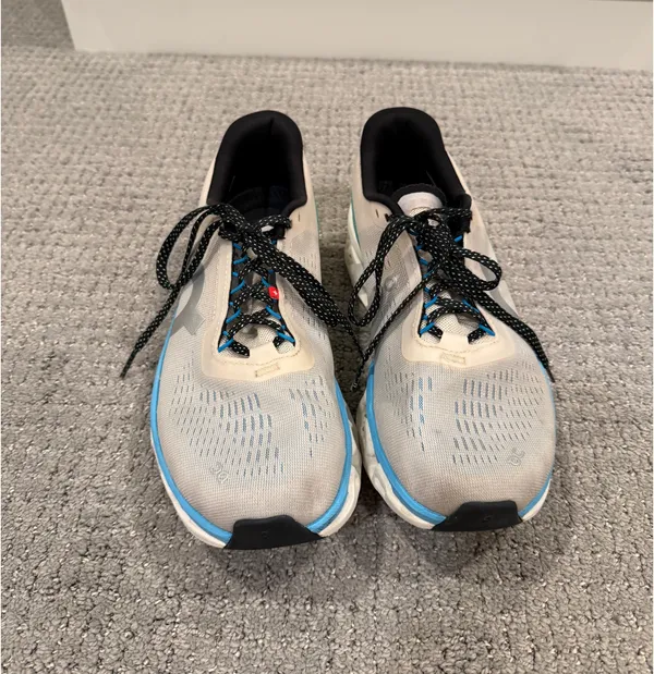 On Cloud Running Shoes - Image 2