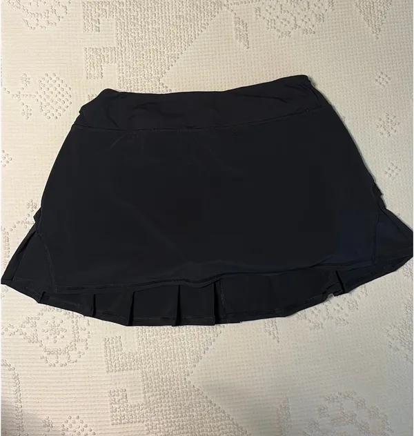 Lululemon Skirt Black - Image 2