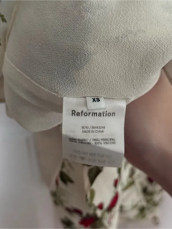 Reformation Allesandra Wrap Dress in Rose Print - Image 5