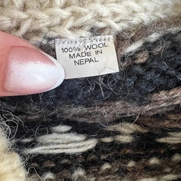 Vintage Nepal 100% Wool Fair Isle Hand Knit Cardigan Sweater L - Image 6