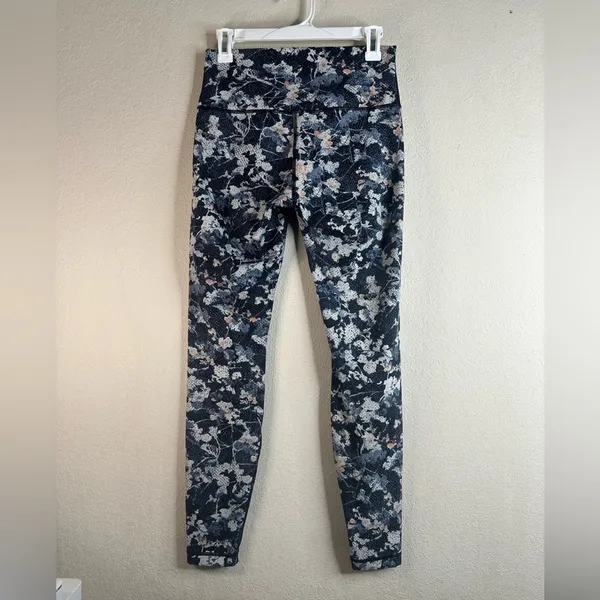 Lululemon Wunder Under Hi-Rise Tight 29” Spring Bloom Multi size 8 - Image 2