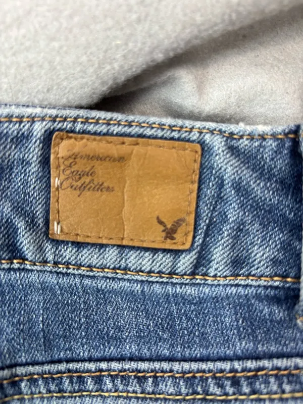 American Eagle Outfitters XL Light Blue Distressed Denim Jean Shorts - Image 5