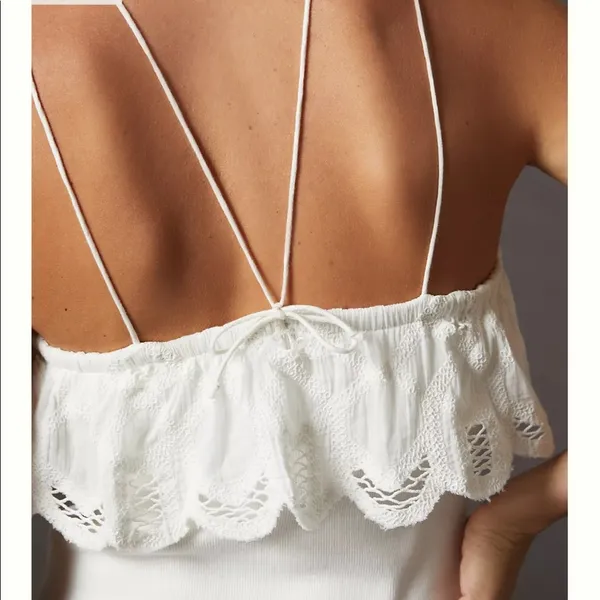 Anthropologie halter top ruffled Color: White size M NWT - Image 3