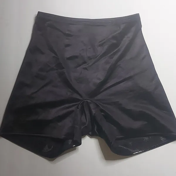 Cabernet Black Elastic Shapewear Slimming Shorts M PinUp Bodycon Film Noir Retro - Image 3