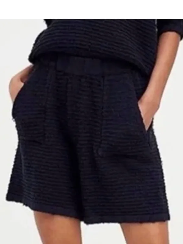 ☀️3/$25 free people Carter Sweater shorts beach - Navy size medium - Image 2