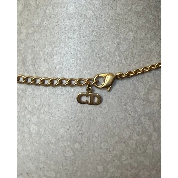 Vintage Christian Dior DIOR Letter Charm Necklace Gold Tone CD Logo Adjustable - Image 10