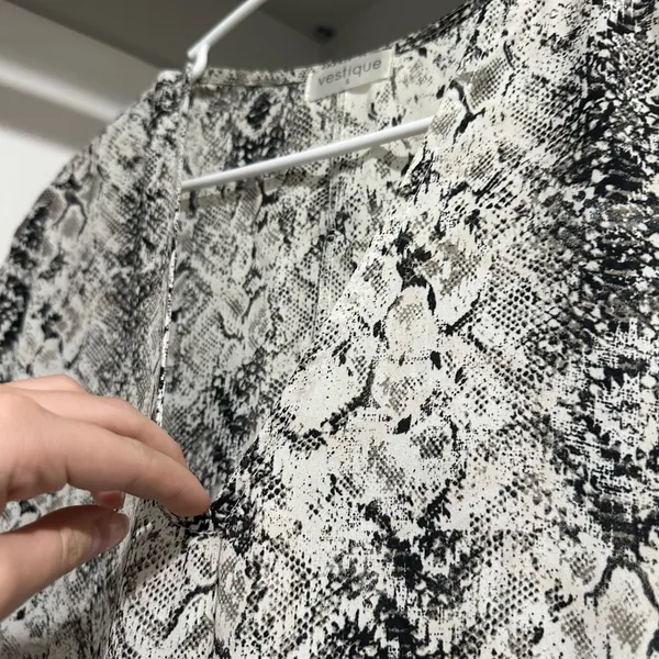 Vestique Dress Snake Print - Image 2