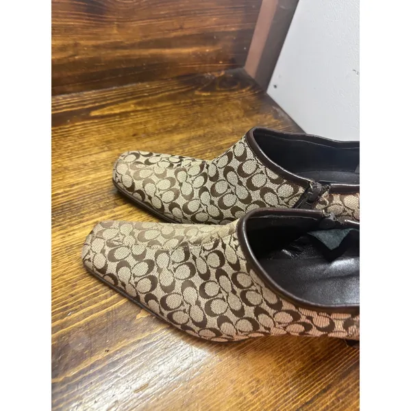 Coach Daphne‎ Tan And Brown Heels Size 7.5 - Image 3