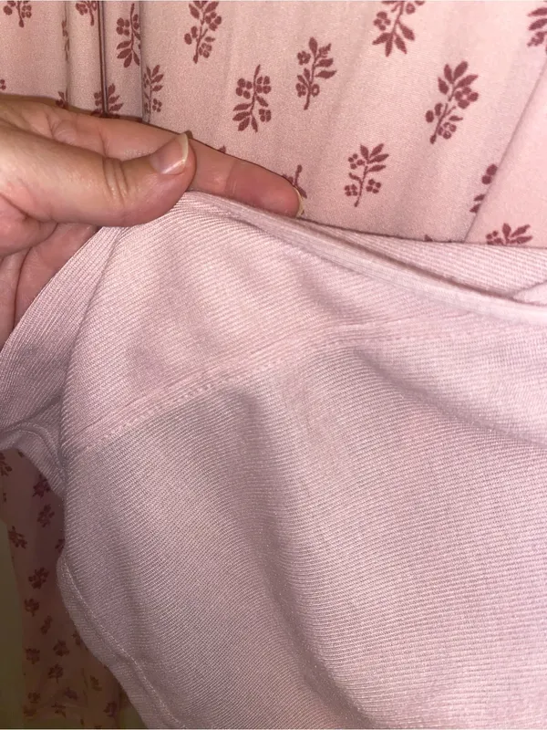 Tahari Pale Pink Floral Slip Nightdress with Matching Open Robe - Image 4