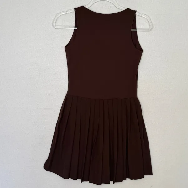 QINSEN Brown Square Neck Pleated Tennis Golf Athletic Dress Shorts Small - Image 7