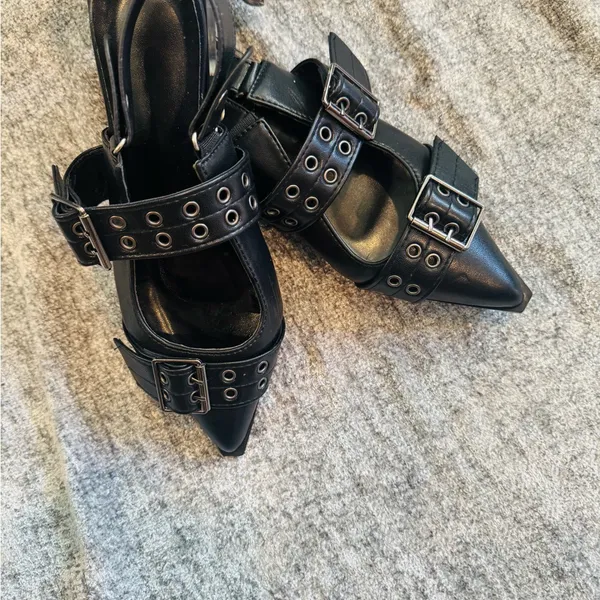 Stylish Black Women's Buckle Shoes Size 8 - Image 4
