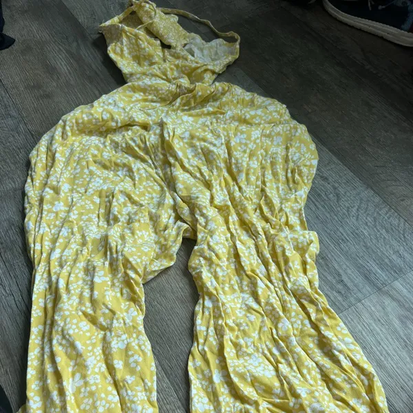 Aerie Yellow White Floral Print Smocked Cutout‎ Wide Leg Cropped Jumpsuit S - Image 5