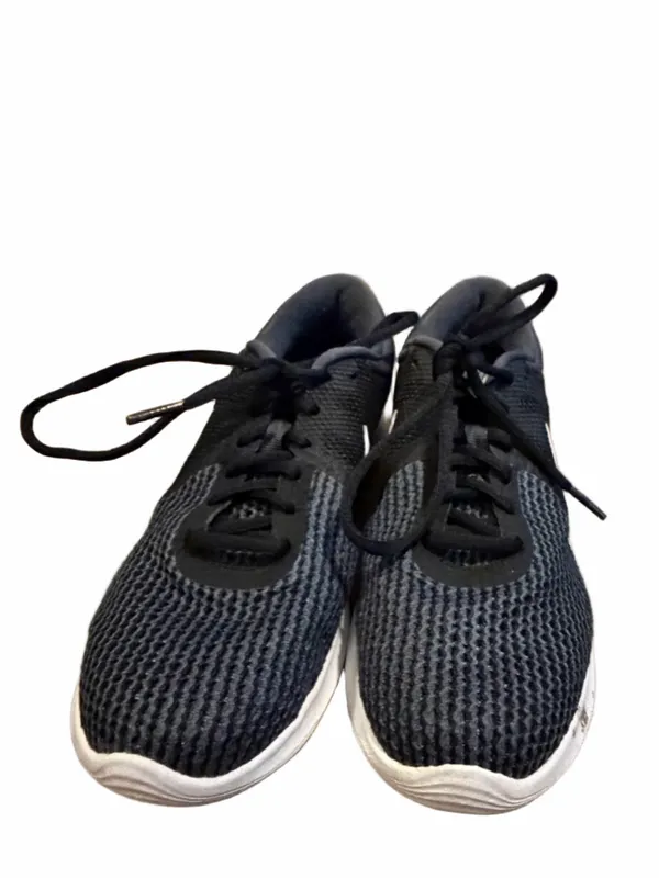 Nike Black and White Mesh Training Sneakers - Image 4