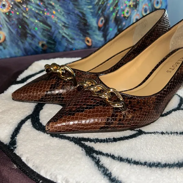 Talbots Size 8 Snakeskin Kitten Heels - Image 2