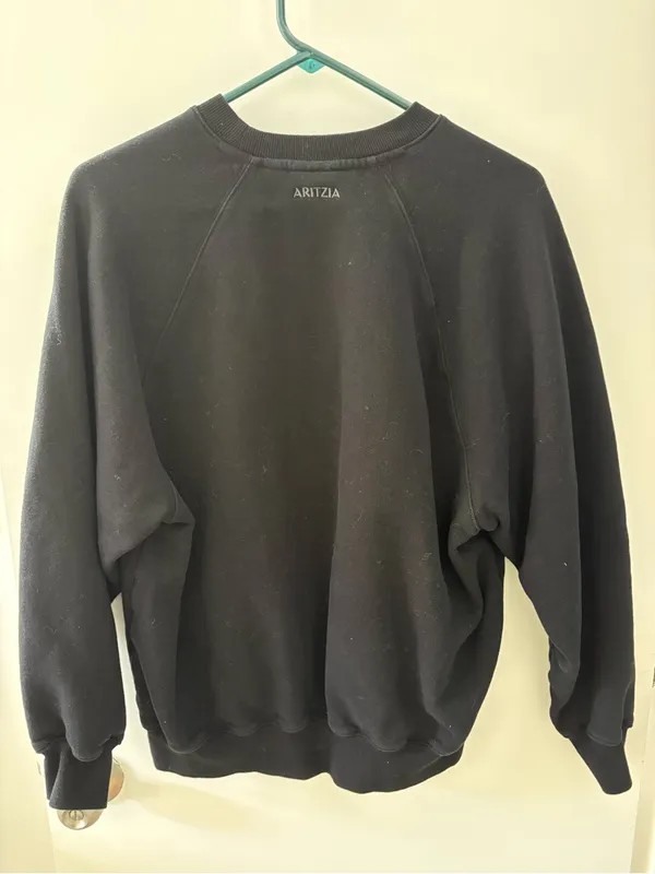 Aritizia Black pullover sweat fleece mega fit - Image 4