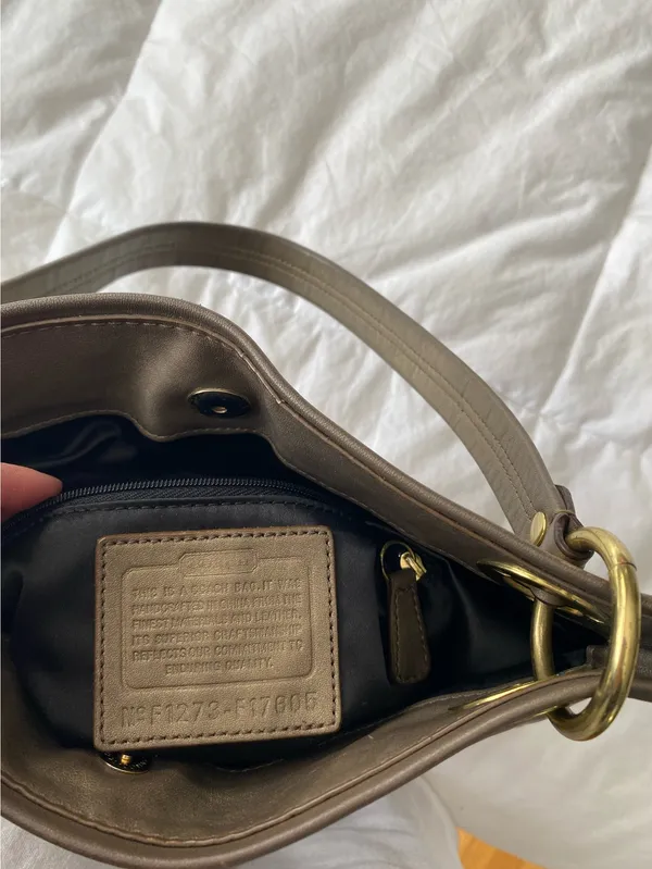 Coach Gold Shoulder Bag - Image 5