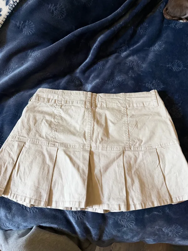 Aeropostale Skirt Mini Pleated Tan - Image 5
