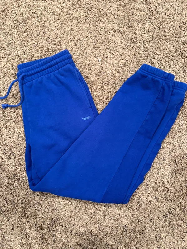 Aritzia TNA - Image 2