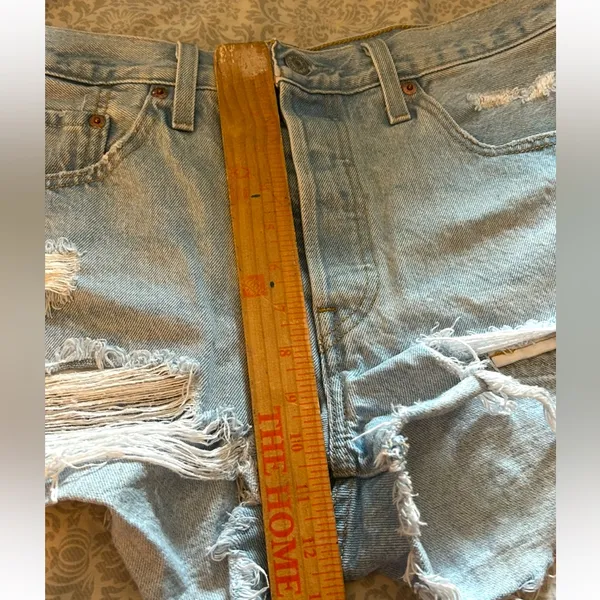 Levis 501 XX cut off distressed denim shorts shot pants daisy dukes Size W 29. - Image 8