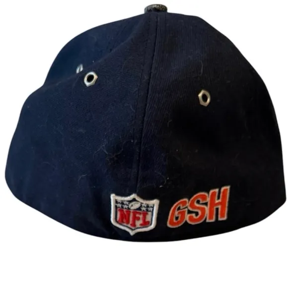 New Era NWOT Chicago Bears Hat Blue Black Orange Metallic 7 1/8 - Image 3