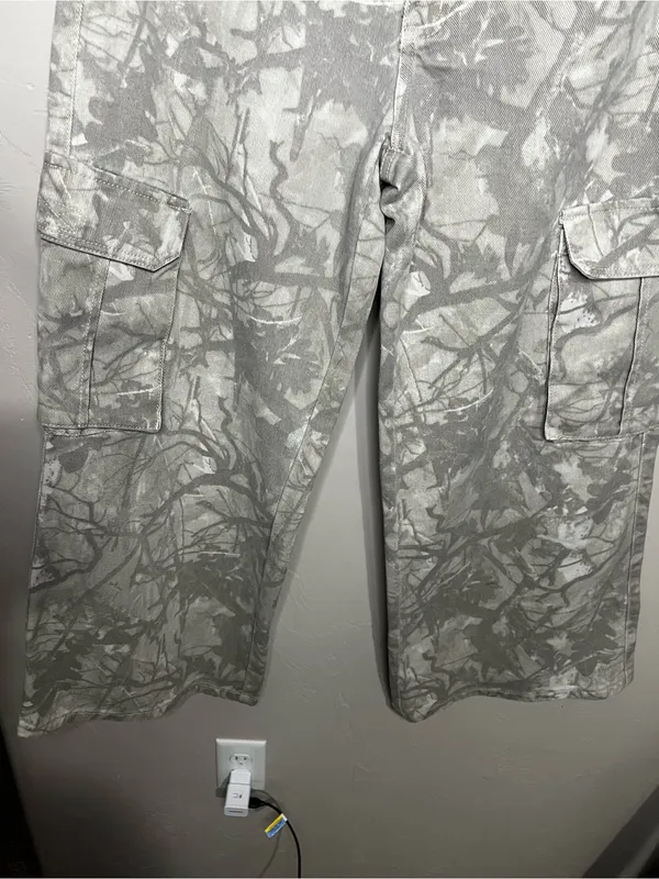 Refrain Los Angeles Super Wide Leg Gray Camo Cargo Streetwear Denim Jeans - Image 4