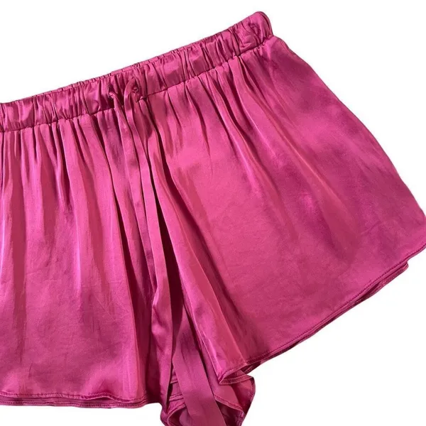 Privacy Please Lorelei Shorts‎ in pink - Image 2