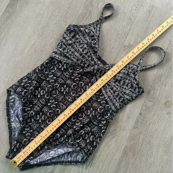 MiracleSuit One Piece Swim Suit Black Underwire Women’s 8 See Measurements - Image 9