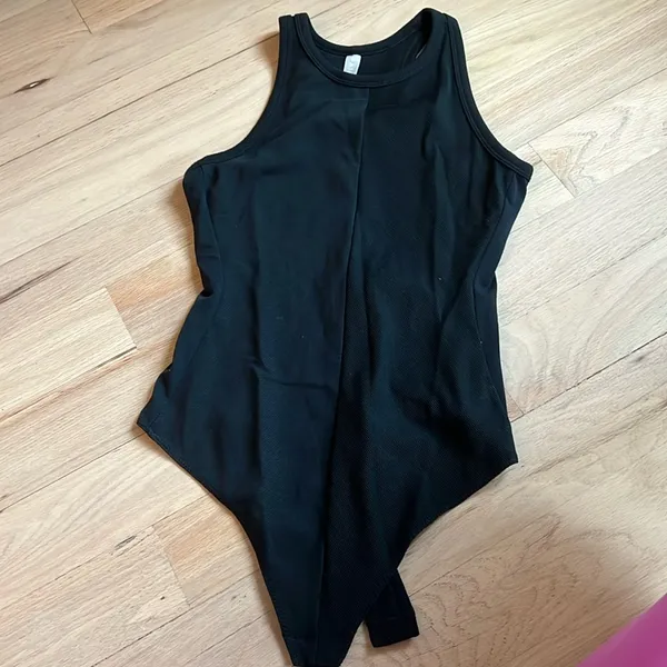 NWOT Athleta black ribbed bodysuit size small - Image 2
