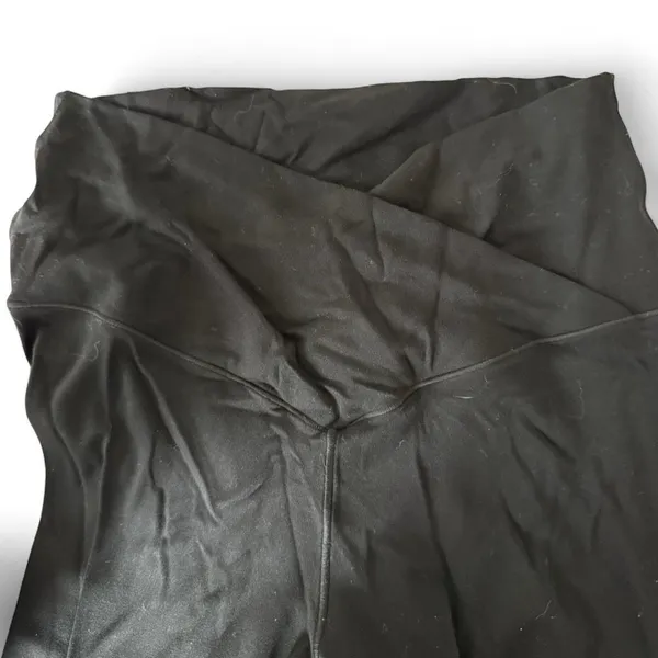 Offline by Aerie black leggings flare cross front. Size Medium. - Image 2