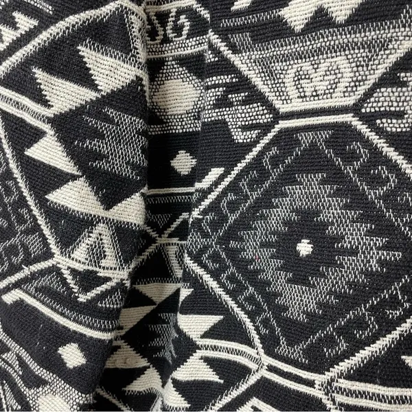 New Identity Y2K 90s black southwestern Cowichan tapestry blanket crop jacket M - Image 10
