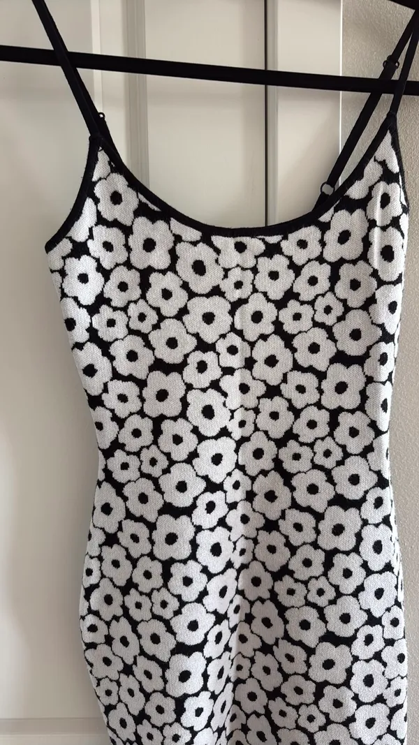 White Fox Boutique dress - Image 3