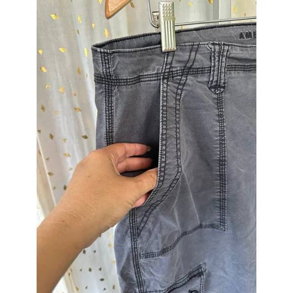 American Eagle Women's Faded Baggy Jogger Wide Leg Cargo Parachute Pants 18 - Image 4