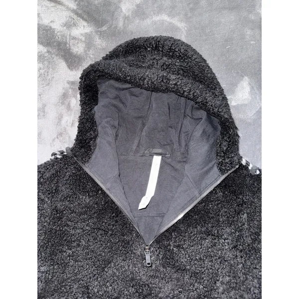 Lululemon Women's Oh So Sherpa Half Zip Black Size 6 - Image 5