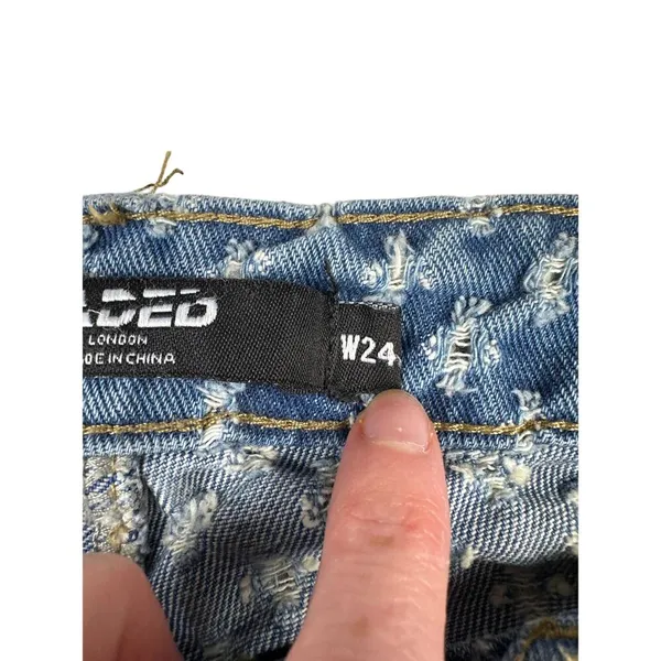 Jaded London - Distressed & Faded Wide Leg Denim Jeans in Blue & White - Image 4