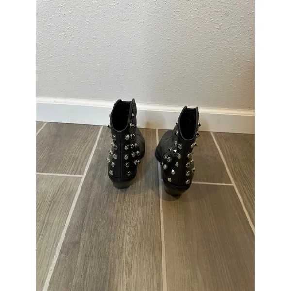 Marc Fisher LTD Black Leather‎ Studded Western Ankle Boots Pointed Toe 8M - Image 5