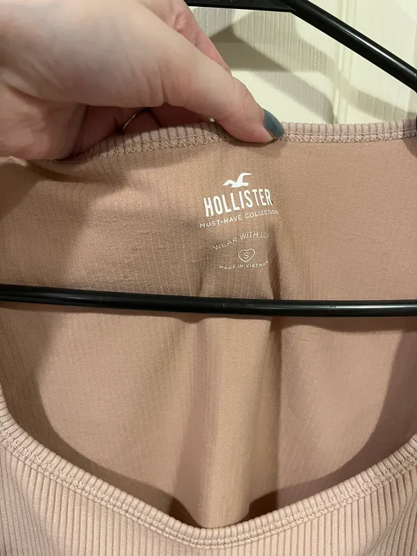 Hollister Crop Top - Image 4