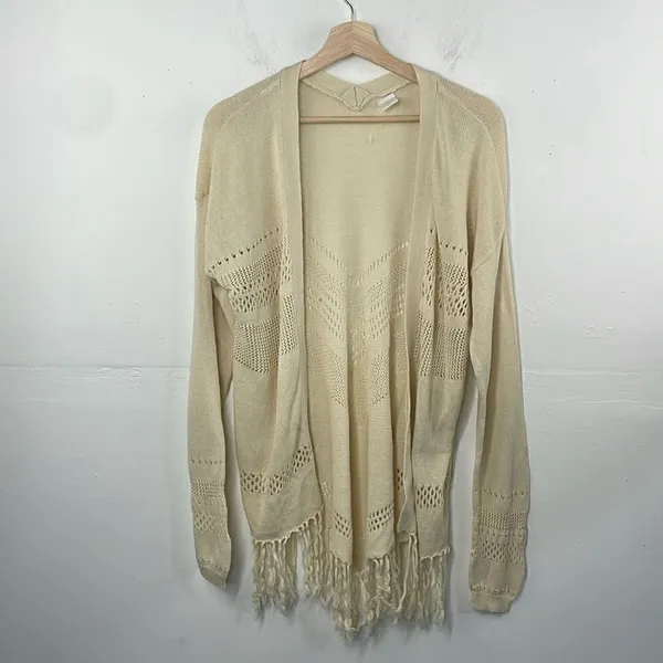 Wild Pearl Open Cardigan with fringe boho cotton crochet design Large cream - Image 3