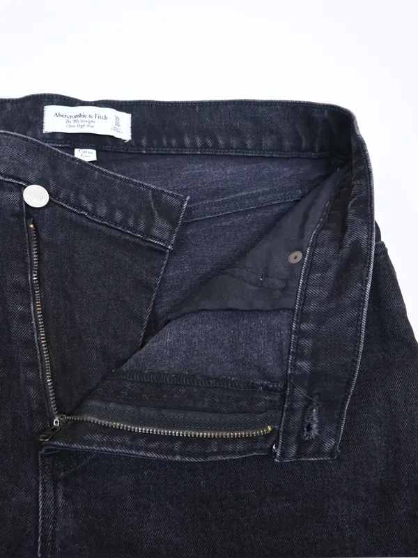 Abercrombie & Fitch Women's 30/10 The 90's Straight Ultra High Rise Jean Black - Image 8