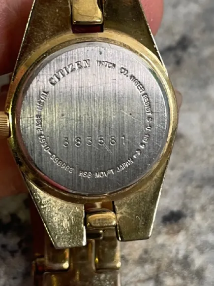 Vintage Ladies Citizen Watch Japan Women’s Gemmed Bezel Wristwatch - Image 7