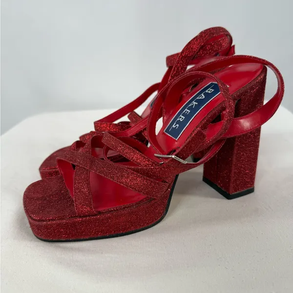 Bakers Glitter Strappy Square Toe Platform Heels in Red Size‎ 7.5 - Image 3