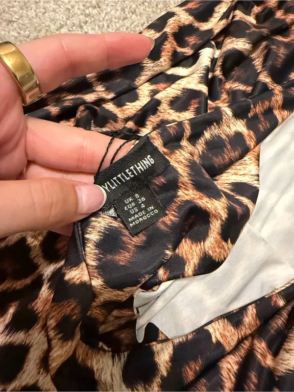 Pretty Little Thing Leopard Print Bodycon Dress - Image 6