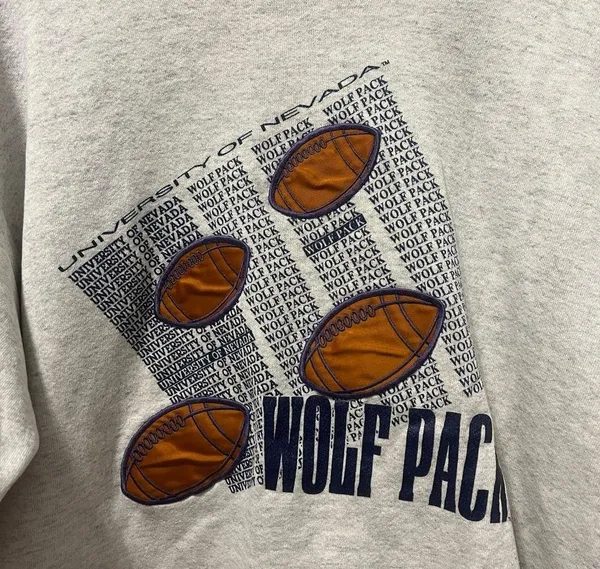 Vintage Wolf Pack Embroidered Crewneck Size XL - Image 3
