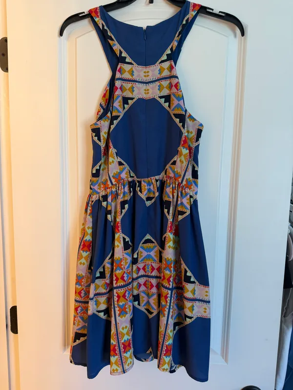 Dress Multiple Size 2 - Image 3