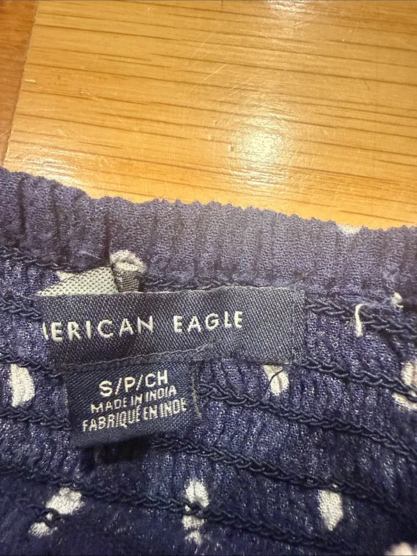 American Eagle outfitters blue and white polka dot crop top size small. - Image 2