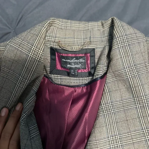 Atmosphere Beautiful plaid blazer/ suit jacket - Image 3