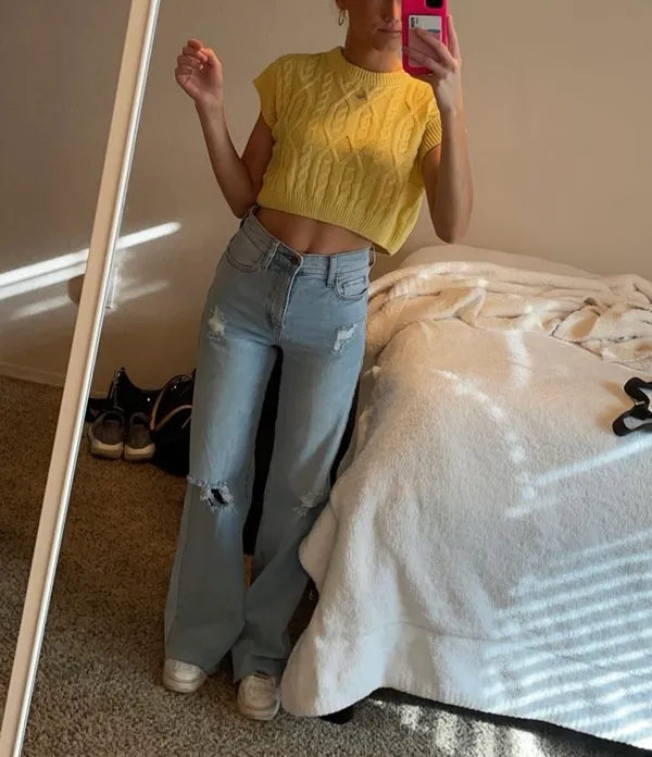 Yellow cropped sweater - Image 2