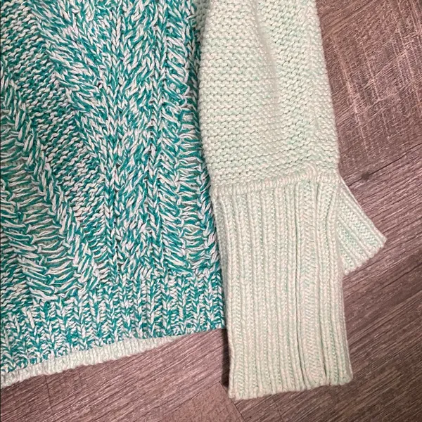 American Eagle Outfitters Teal and White Knit Sweater - Image 3
