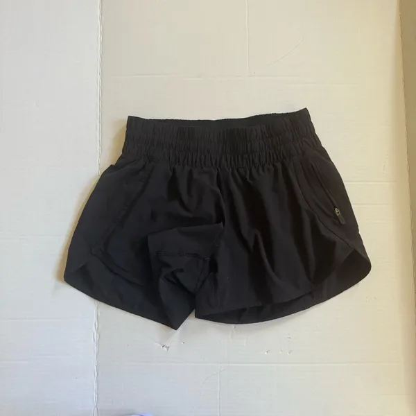 Lululemon Tracker Shorts 3.5" - Image 3