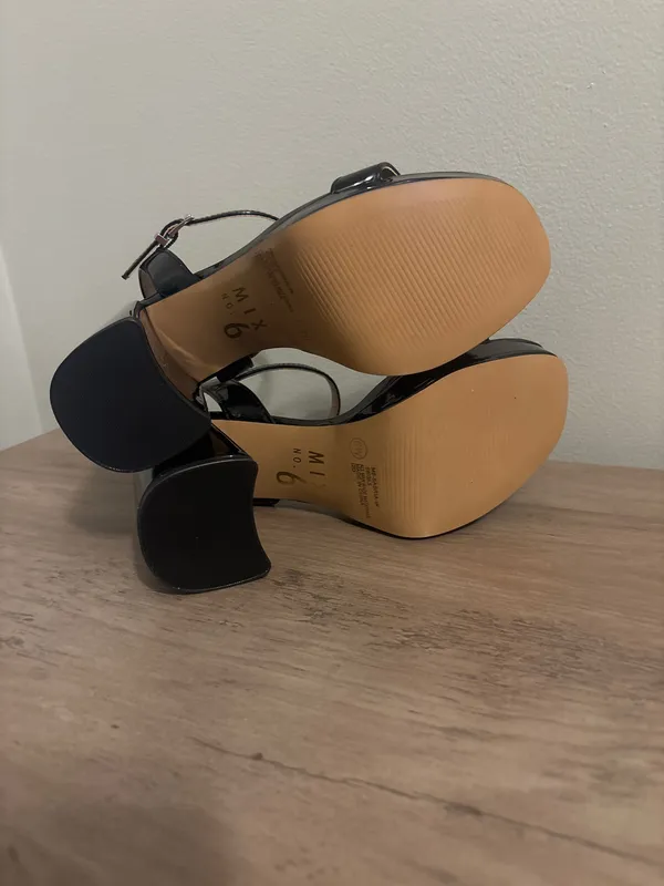 Block Black Heel Size 6 - Image 5